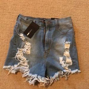 Fashion nova destroyed shorts
